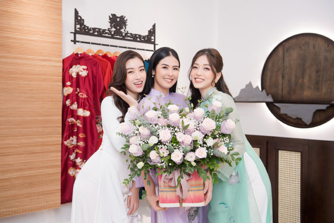 Hoa hậu Ngọc Hân hé lộ đám cưới với hôn phu làm ở Bộ Ngoại giao - 1