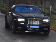 Tin tức ô tô - Rolls-Royce Wraith Black Badge của Paul Pogba suýt gặp &quot;biến&quot; ngay tại sân nhà