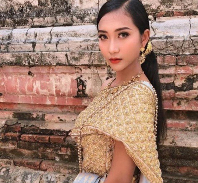 Sở hữu vẻ đẹp sắc sảo, Nương thường bị hiểu lầm là gái lai: "Mình là người dân tộc Khmer. Trước giờ mình cũng hay nhận được những câu hỏi tò mò từ người lạ, rồi có khi xin chụp ảnh chung vì tưởng mình là người nước ngoài", cô nói.
