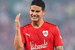 Cựu SAO Real, James Rodriguez suýt tẩn trọng tài vì thẻ đỏ oan ức