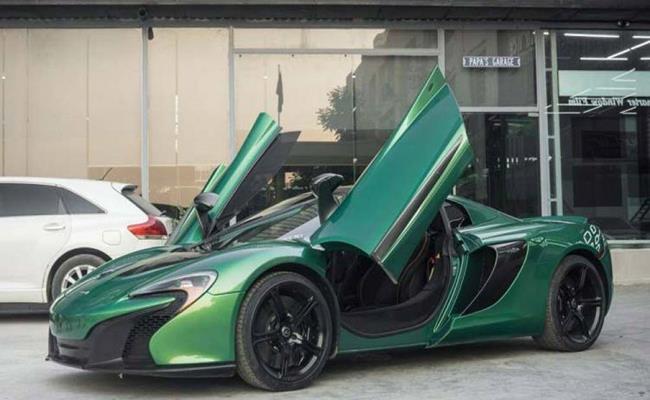 Nữ ca sĩ&nbsp;từng gây chú ý khi xuất hiện bên cạnh siêu xe McLaren 650S Spider “sang chảnh”. Xe sau khi mua đã được độ kỹ lưỡng để thêm phần nổi bật, cá tính.&nbsp;
