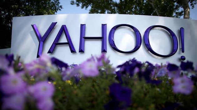 Biểu tượng của Yahoo tại trụ sở chính của ở California, Mỹ. Ảnh: Getty Images.