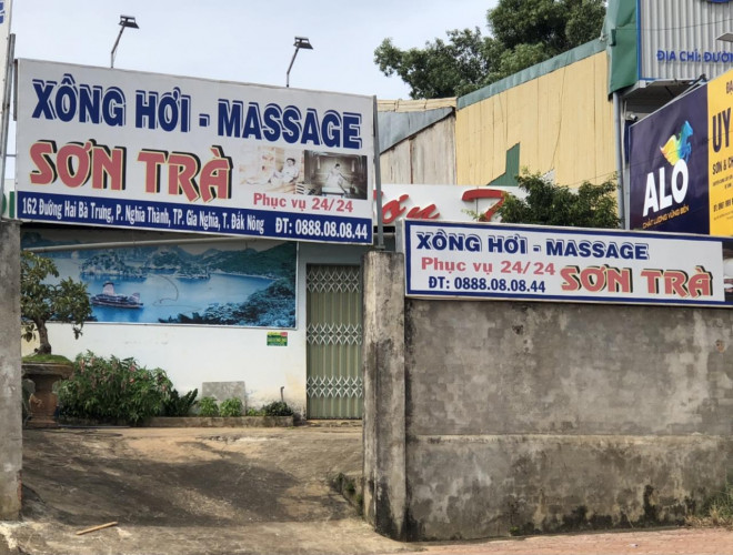 Cơ quan công an triệt phá tụ điểm mại dâm tại cơ sở massage Sơn Trà