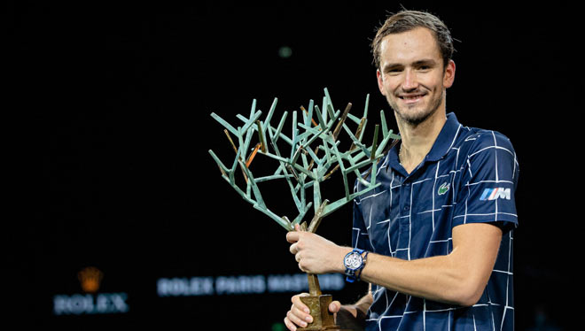 Medvedev đối diện áp lực phải bảo vệ chức vô địch Paris Masters đã giành được năm ngoái