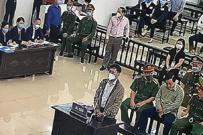 Bị cáo&nbsp;Nguyễn Duy Linh tại tòa
