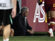 Bóng đá - AS Roma thoát thua đội &quot;tí hon&quot;, Mourinho được thể &quot;cà khịa&quot; trọng tài