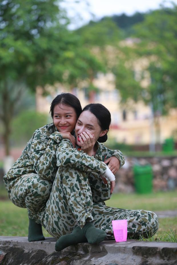 Khả Ngân (11 Tháng 5 Ngày) nhập hội "mỹ nhân mặt mộc", da đẹp không thua gì sao Hàn - 4