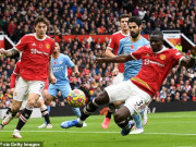 Bóng đá - MU thủng lưới 2 bàn ở derby Manchester, thảm họa phòng ngự