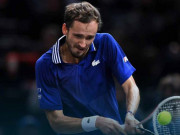 Thể thao - Video tennis Medvedev - Zverev: Thắng lợi áp đảo, đoạt vé đấu Djokovic (Bán kết Paris Masters)