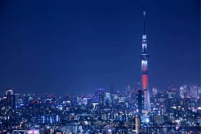 Tokyo Skytree là điểm tham quan yêu thíchđối với du khách khi đến thủ đô nhộn nhịp này. Là tòa tháp cao nhất thế giới,&nbsp;Tokyo Skytree cao tới 634m và có đài quan sát tuyệt vời với tầm nhìn bao quát toàn cảnh trải dài đến tận núi Phú Sĩ.
