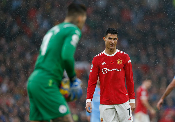 Ronaldo và nhiều sao lớn khác ở Premier League có nguy cơ hao mòn thể lực vì phải cày ải liên tục ở giải đấu này và World Cup năm sau