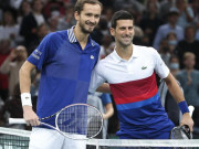 Thể thao - Cực nóng ATP Finals 2021: Djokovic chung bảng Tsitsipas, Medvedev sớm đấu Zverev