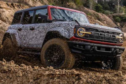 Ford Bronco Raptor chạy thử, dự kiến ra mắt vào năm sau