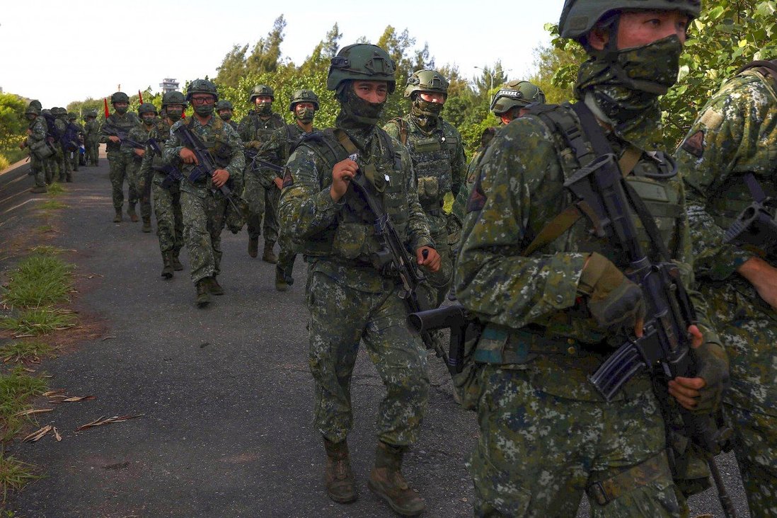 Lực lượng phòng vệ Đài Loan bị đánh giá là có năng lực chiến đấu kém hơn quân đội Trung Quốc (ảnh: SCMP)