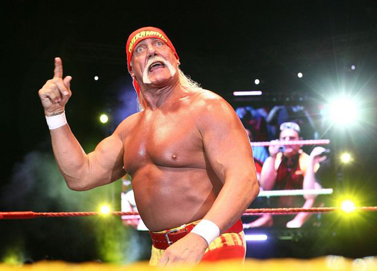 Sau khi cuốn băng cùng vợ bị rò rỉ, huyền thoại WWE Hulk Hogan bỗng nhiên trở thành diễn viên phim nhạy cảm.