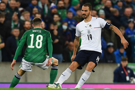 Video bóng đá Bắc Ireland - Italia: Hú vía phút 90, tuột mất "vé vàng" (Vòng loại World Cup)
