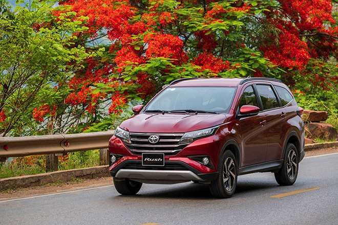 Giá xe Toyota Rush lăn bánh tháng 11/2021, ưu đãi 30 triệu đồng phí trước bạ - 1