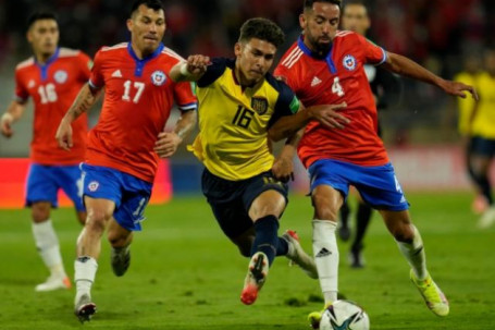 Video bóng đá Chile - Ecuador: Vidal gây họa, đòn "kết liễu" phút bù giờ (Vòng loại World Cup)