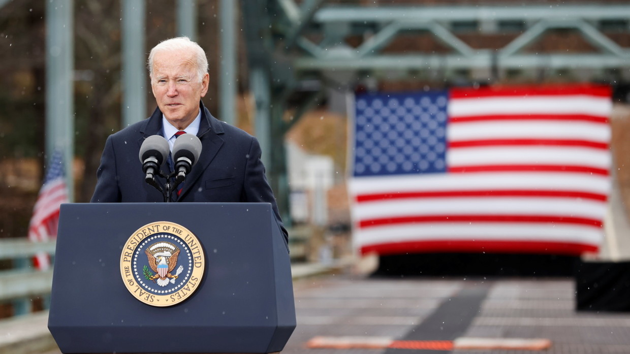 Ông Biden ngày 16.11&nbsp;trả lời hợp bao ở bang&nbsp;New Hampshire.
