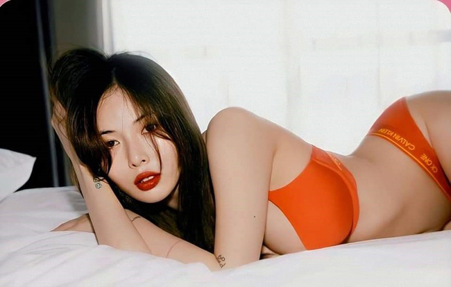 Không thể phủ nhận vẻ gợi cảm của body giọng ca &#34;Trouble maker&#34;.
