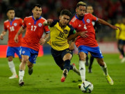 Bóng đá - Video bóng đá Chile - Ecuador: Vidal gây họa, đòn &quot;kết liễu&quot; phút bù giờ (Vòng loại World Cup)