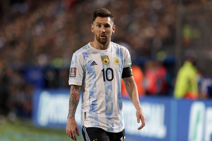 Messi ngơ ngác sau trận đấu