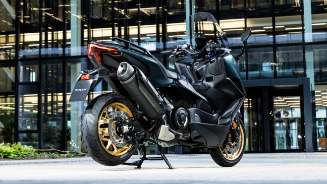 2022 Yamaha TMax 560 Tech Max ra mắt, thiết kế hoành tráng - 6