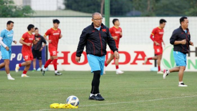 HLV Park Hang-seo âu lo cho vị trí thủ môn ở đội tuyển Việt Nam