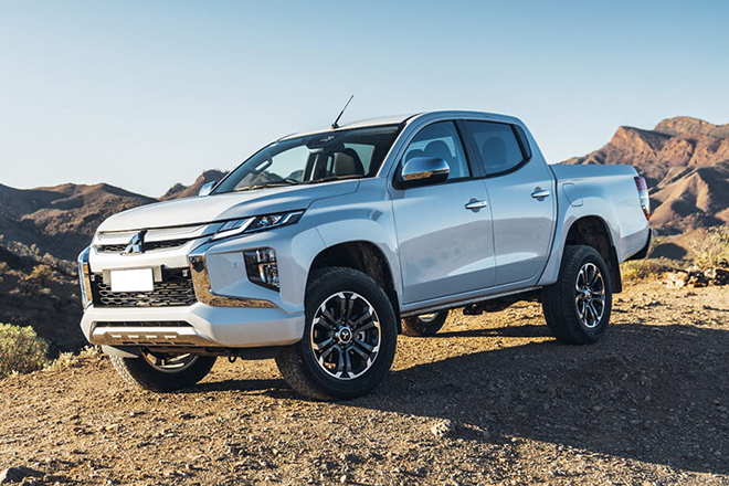 Giá xe Mitsubishi Triton lăn bánh tháng 11/2021 - 12