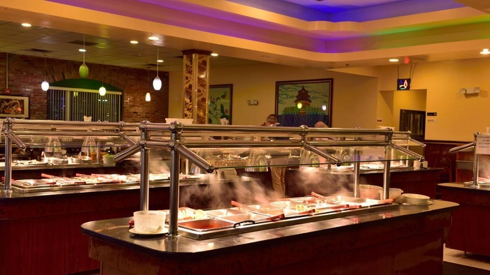 Đi ăn buffet, 4 vị khách bị nhà hàng &#34;từ mặt&#34; vì lý do khó đỡ: Phản ứng sau đó gây tranh cãi - 4