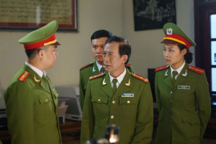 &#34;Chiến sĩ cảnh sát đẹp trai nhất màn ảnh Việt&#34; phải chào thua nhân vật đã U60 này - 1