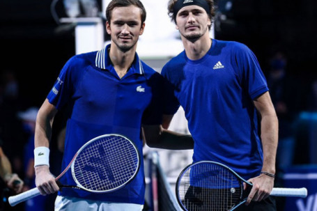 Zverev - Medvedev phô diễn tuyệt kỹ tennis đỉnh cao