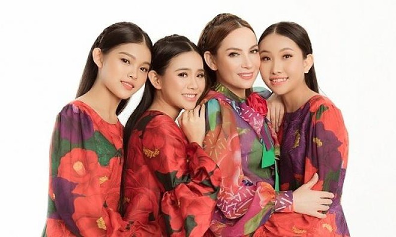 3 cô con gái nuôi của Phi Nhung nhận được lời mời sang Mỹ biểu diễn tiết mục tưởng nhớ cố ca sĩ