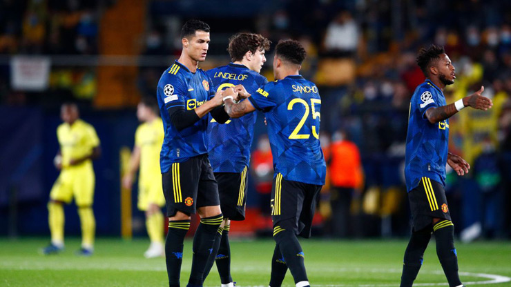 Ronaldo và Sancho ghi bàn giúp MU thắng Villarreal 2-0 để giành vé sớm vào vòng 1/8 Champions League