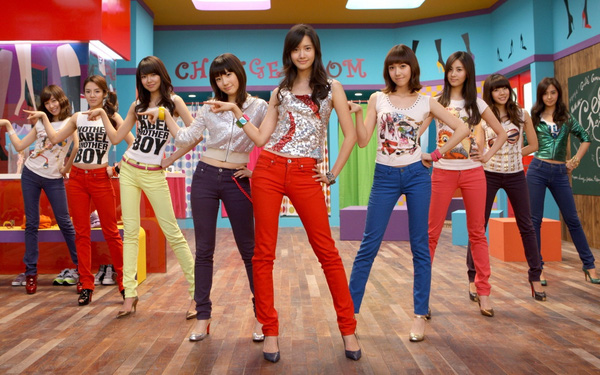 "Nhóm nhạc quốc dân" SNSD một lần tạo nên "cơn sốt" skinny jeans.