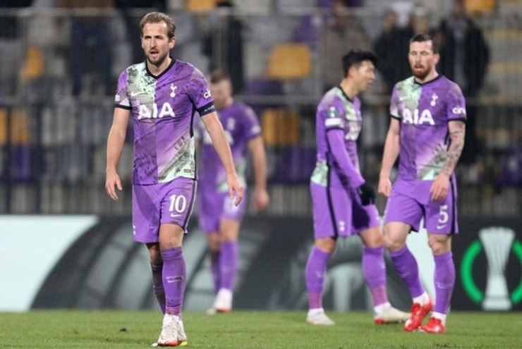 Tottenham có cơ hội "giải sầu" sau thất bại sốc ở cúp châu Âu