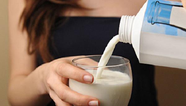 Không phải buổi sáng, đây mới là thời điểm uống sữa mang lại nhiều công dụng tốt nhất cho sức khỏe - hình ảnh 2