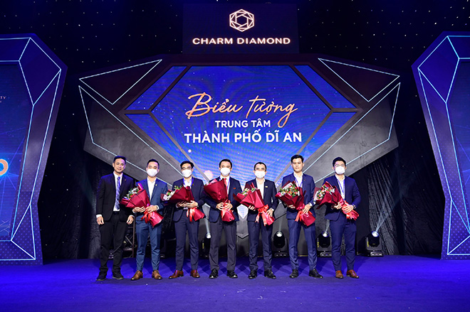 Charm Group tri ân các đối tác là hệ thống sàn phân phối đã đồng hành cùng tập đoàn tạo ra thành công cho Charm Diamond