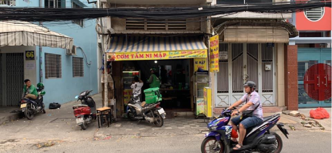Quán cơm tấm chốt 500 đơn/ngày theo hình thức bán online