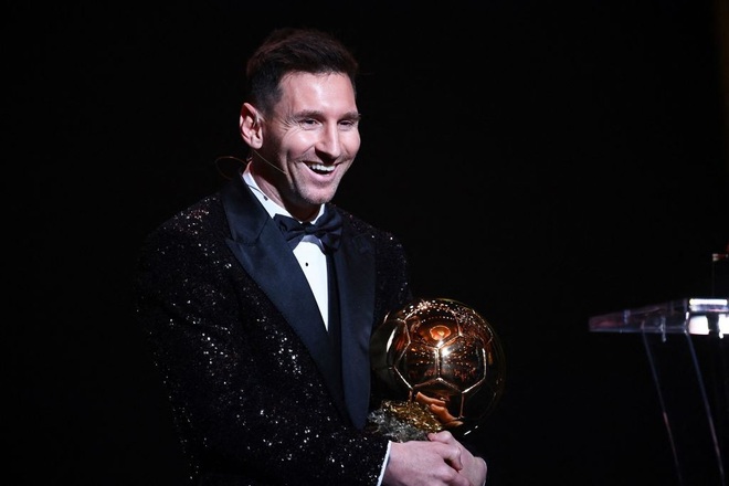 Messi lần thứ 7 nhận quả bóng vàng