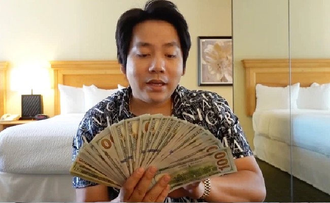 Youtuber phát ngôn &#34;30 tỷ với tôi là rác&#34;: Giàu sụ, chi tiền &#34;khủng&#34; khiến dân tình lác mắt - 1