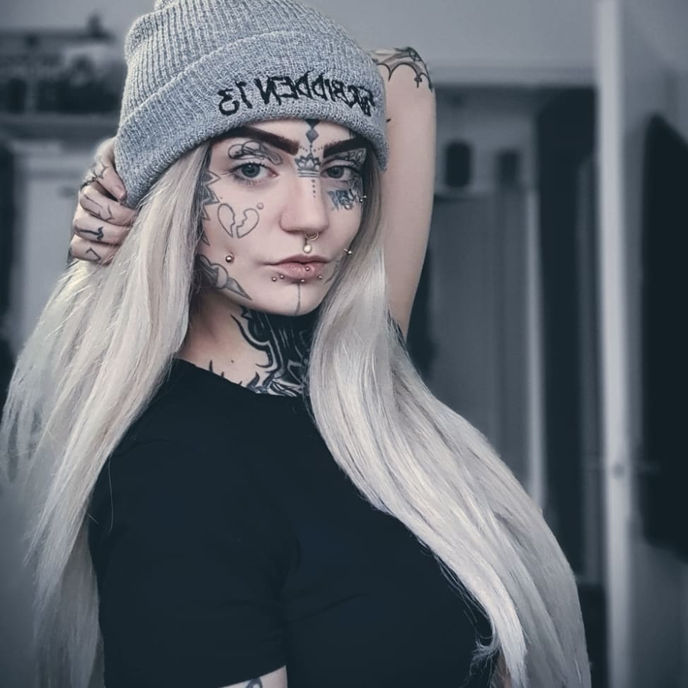 Bà mẹ xăm trổ bị "ném đá" dữ dội vì sở hữu quá nhiều hình xăm - 5