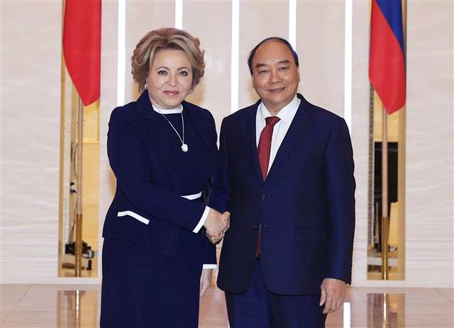 Chủ tịch nước Nguyễn Xuân Phúc gặp Chủ tịch Hội đồng Liên bang Nga Valentina Matvienko. Ảnh: TTXVN