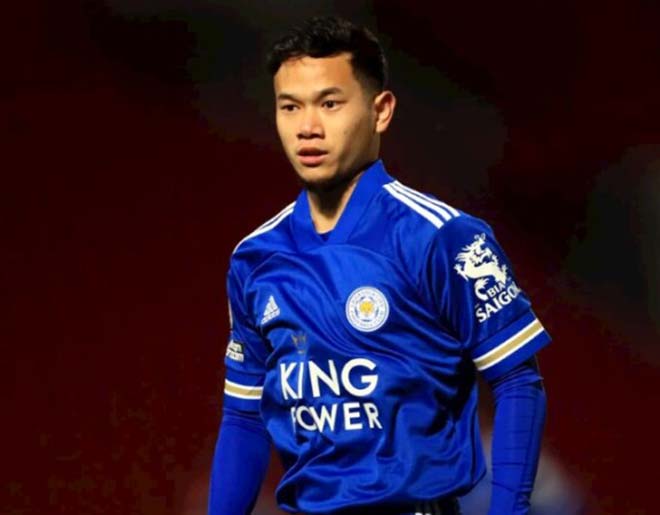 Tiền vệ công Thanawat chơi ở Leicester