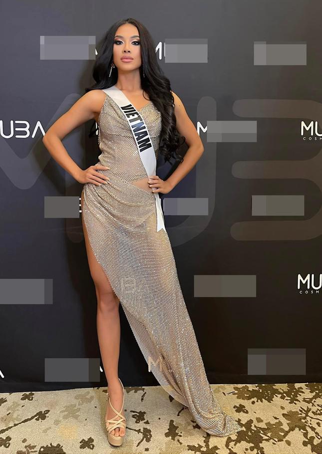 Kim Duyên đã chính thức nhận sash VIETNAM tại cuộc thi Miss Universe 2021.