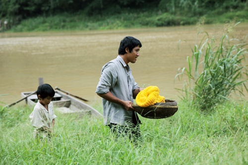 Ba Mộc và bé Cá trong phim