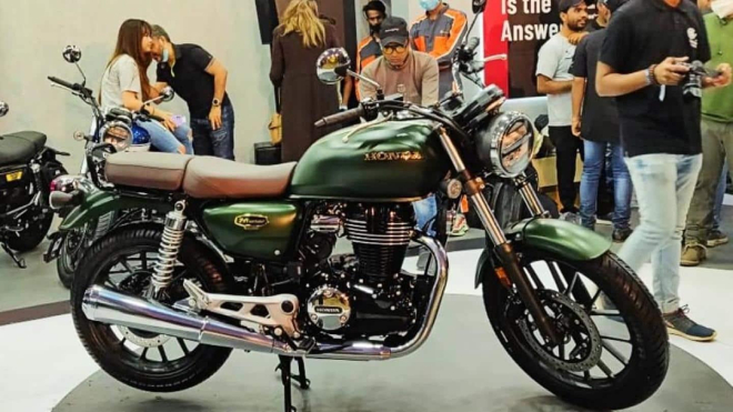 Xế nổ Honda H’ness CB350 có ấn bản kỷ niệm, giá chỉ 62,6 triệu đồng - 1