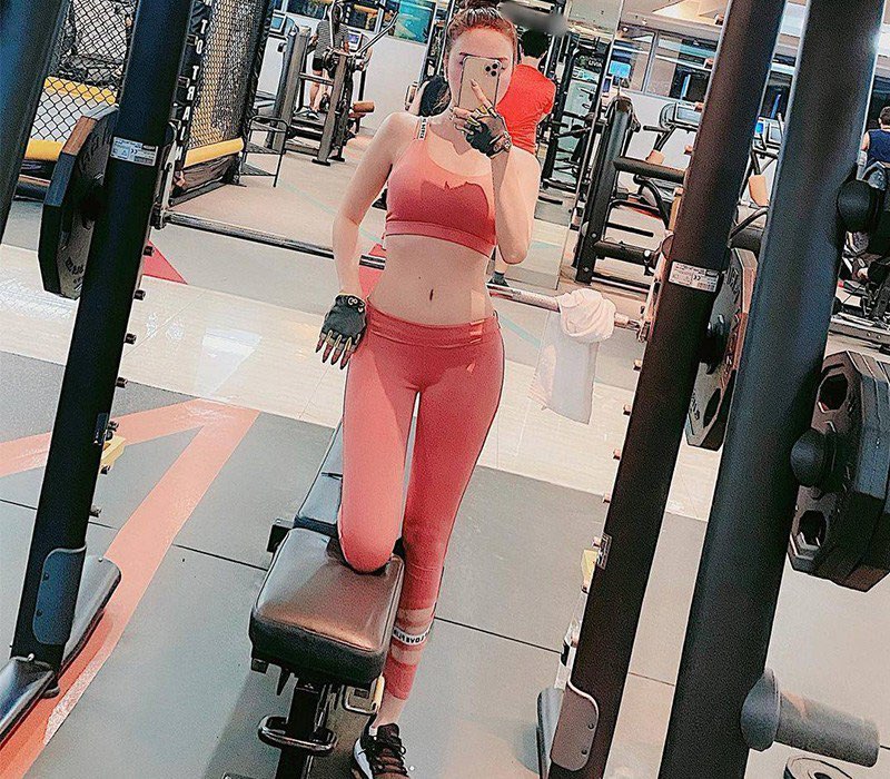 Cô là tín đồ của bộ môn gym nhiều năm.