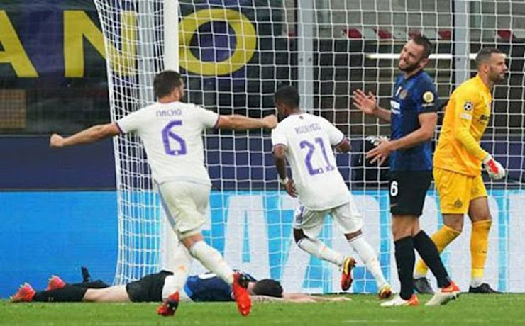 Inter Milan từng thua sát nút 0-1 trước Real Madrid ở lượt trận mở màn bảng D Champions League mùa này hôm 15/9 năm nay ngay trên sân nhà Giuseppe Meazza