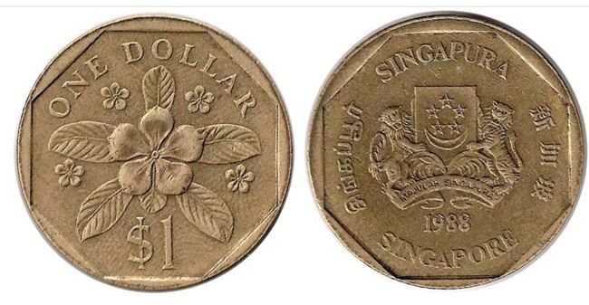 Ở Singapore, từ khi mới ra mắt, đồng xu 1 đô la đã ngay lập tức trở thành biểu tượng của sự thịnh vượng đối với người dân nước này.
